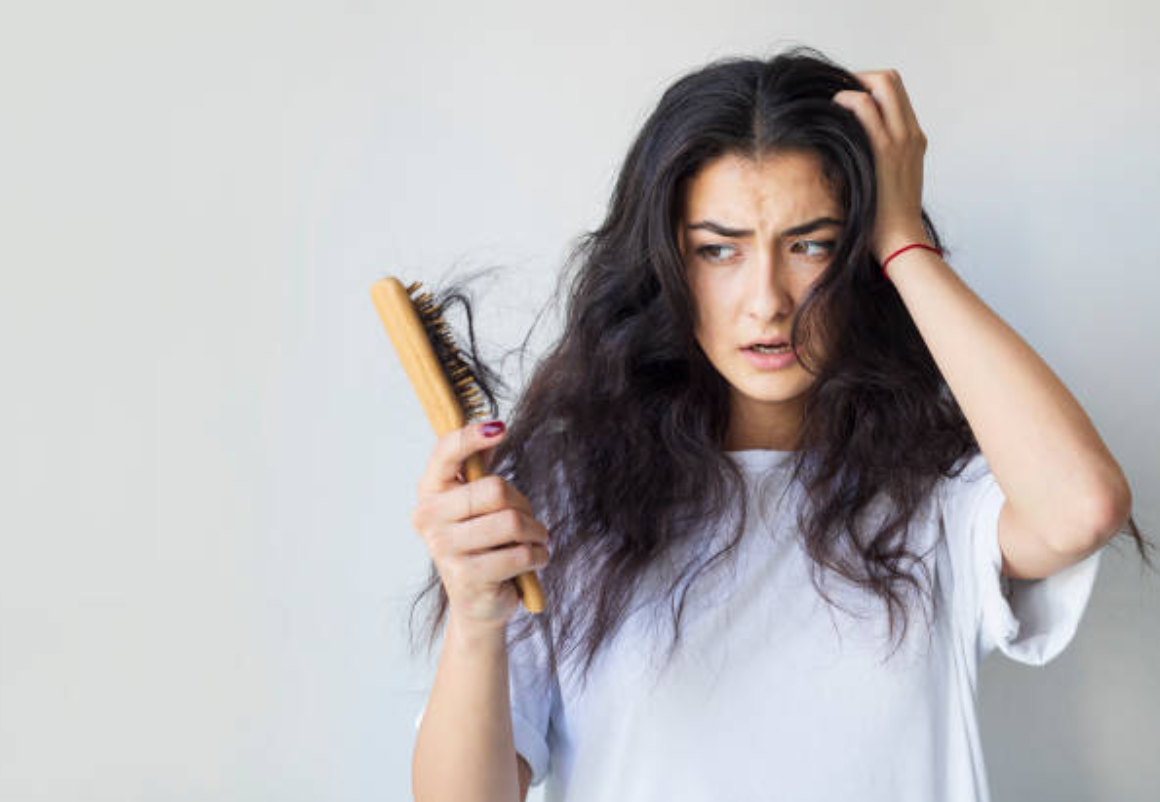 Monsoon season में hair loss को ठीक करने के ये 6 आसान टिप्स